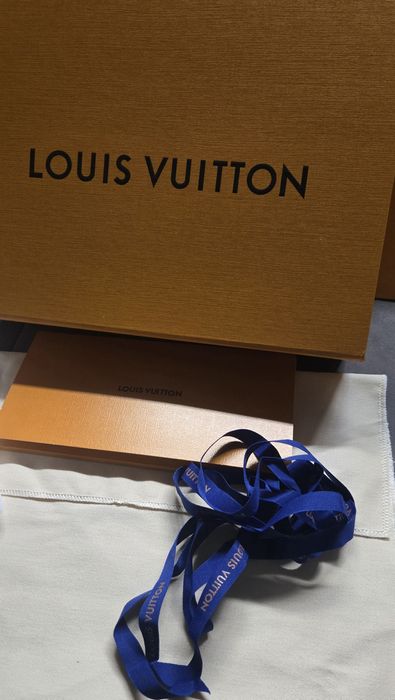 Оригинален клъч Louis Vuitton
