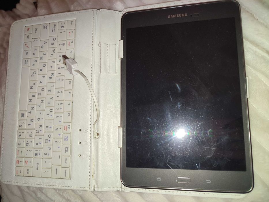 Продам планшет Самсунг