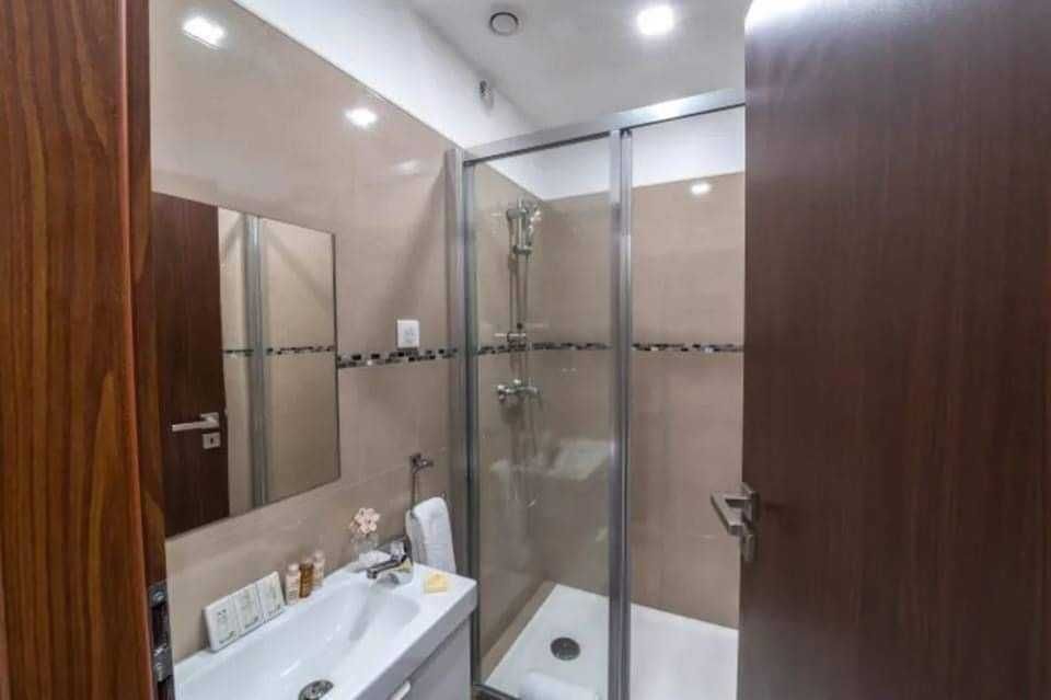 Продава се Тристаен апартамент в София, Дървеница - 109 кв.м за 1698 €/кв.м - Снимка #5