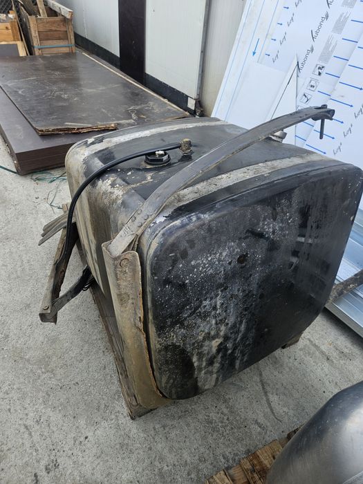 Rezervor aluminiu 200 l scania cu suporti