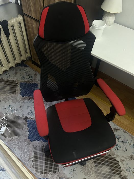 продам игровое кресло