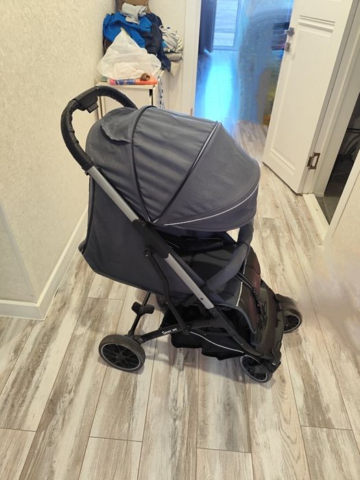 Срочно продам коляску в отличном состоянии