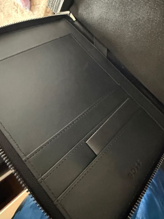 Hugo boss конферентна папка