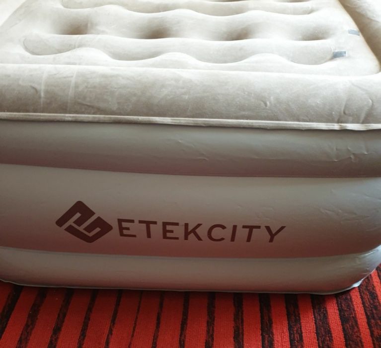 Надувной матрас кровать.