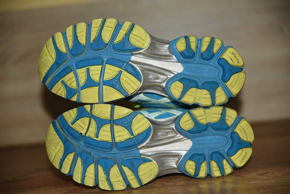 Asics Оригинални дамски маратонки 38 номер сини