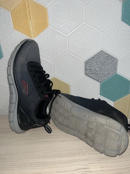 Оригинални маратонки Sketchers 40 номер