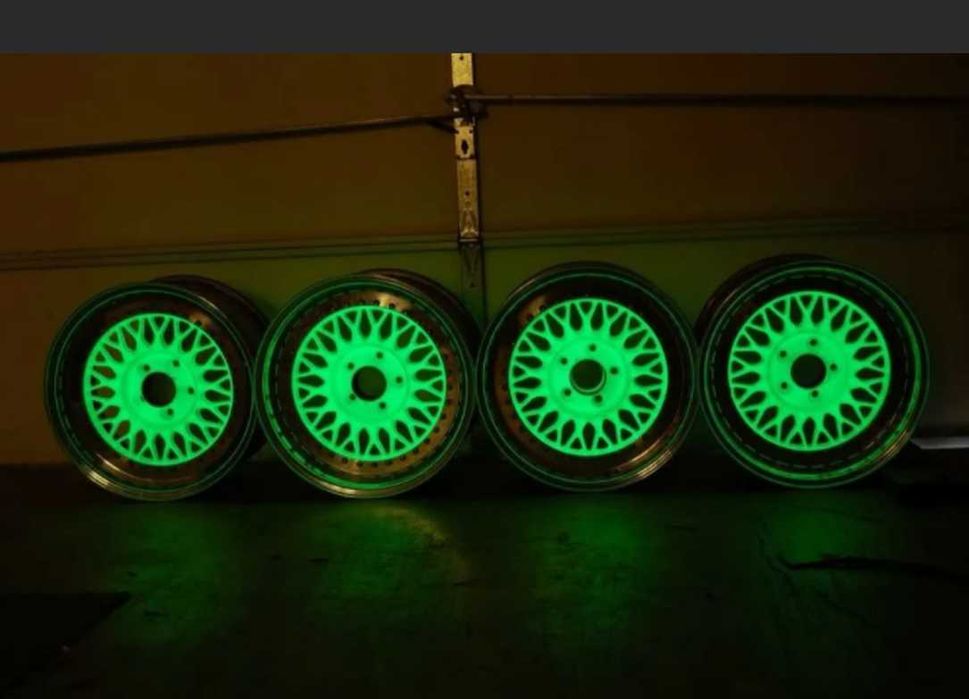 краски фосфорные отражающие для night club design