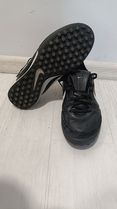 Ghete fotbal sintetic Nike Premier 42
