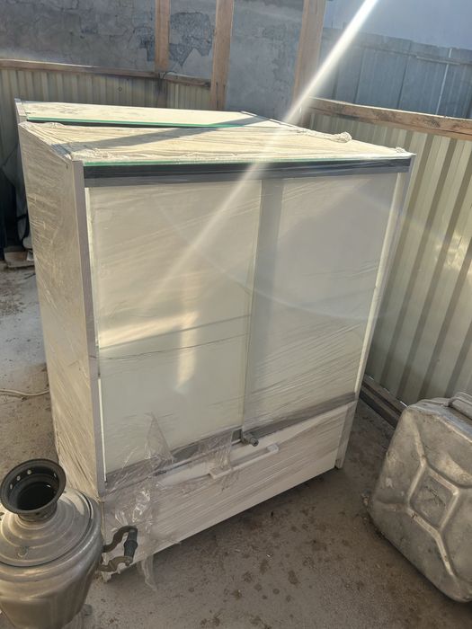 Продам витрины для бутика