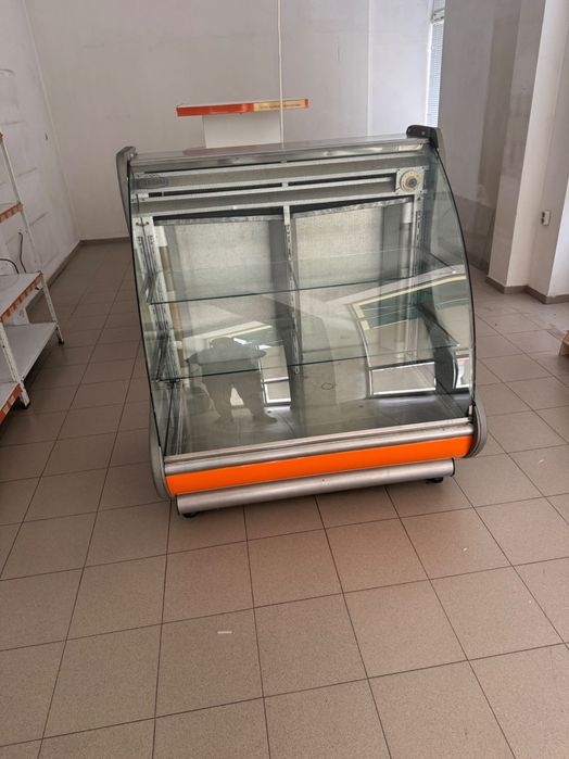 Дава се под наем Магазин в Горна Оряховица - 50 кв.м за 348.84 € - Снимка #4