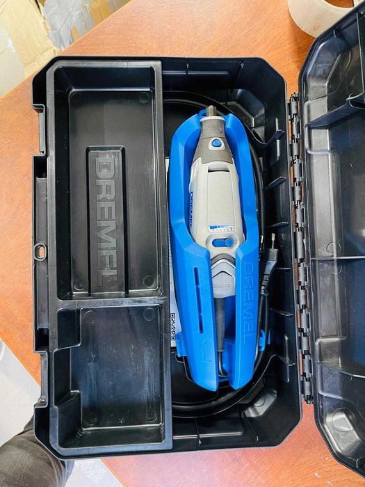 Unealtă multifuncțională Dremel 3000 130 W