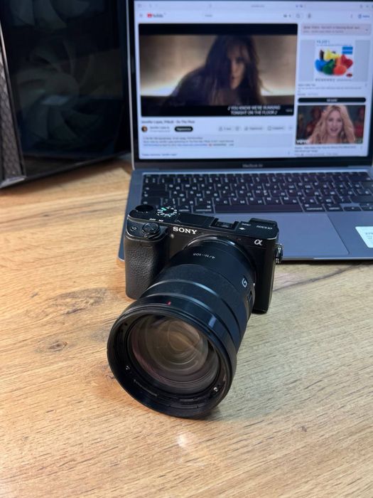 Фотоаппарат.