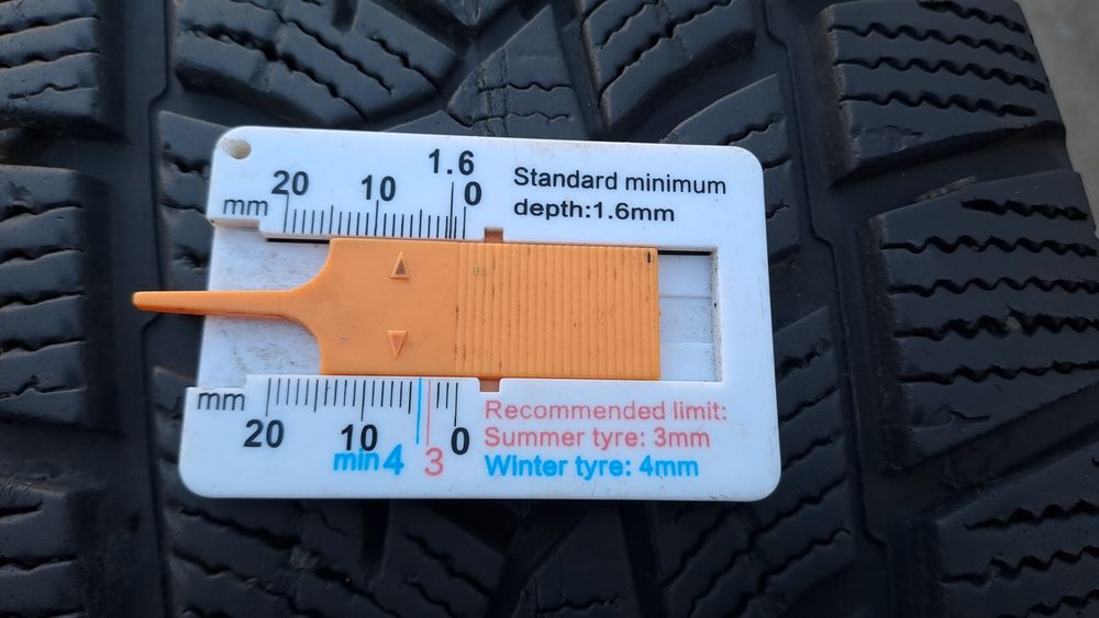 2бр. 215/70/16 Dunlop Winter Sport 5 SUV