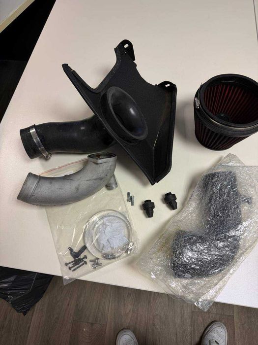 CTS Turbo Intake Kit + Turbo Inlet Pipe за Audi S4/S5 B9 3.0 TFSI