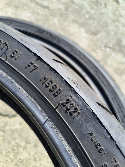 Pirelli Rosso 2. 110/70/17
