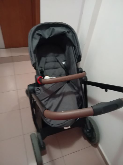 Бебешка количка Maxi cosi+ столче за кола