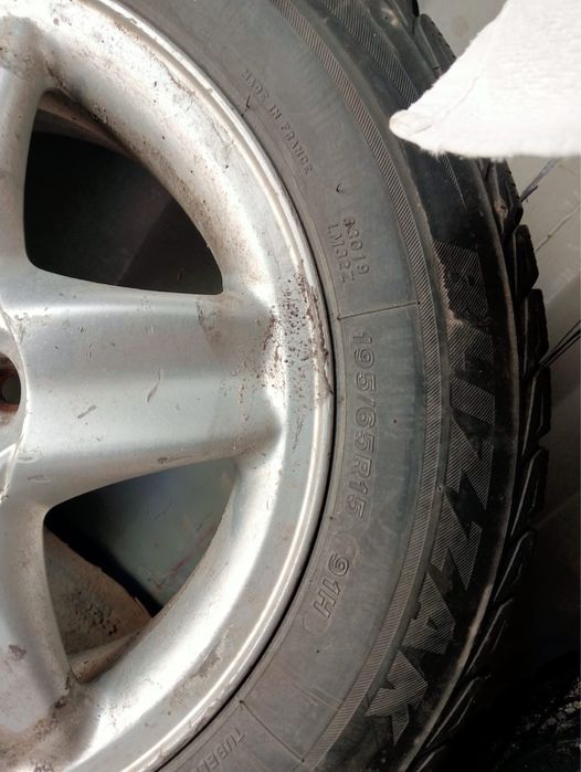 продам шины с диской