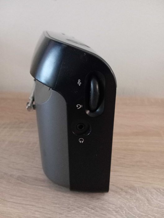 Grundig - преносимо радио с цифров тунер