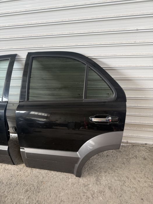 Kia Sorento Врати