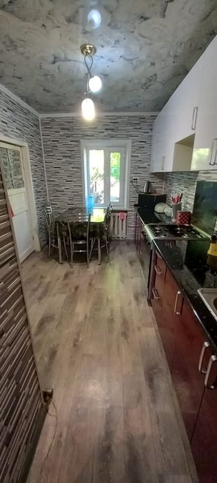 Продается  дом 4-х комнатный на ЖБИ