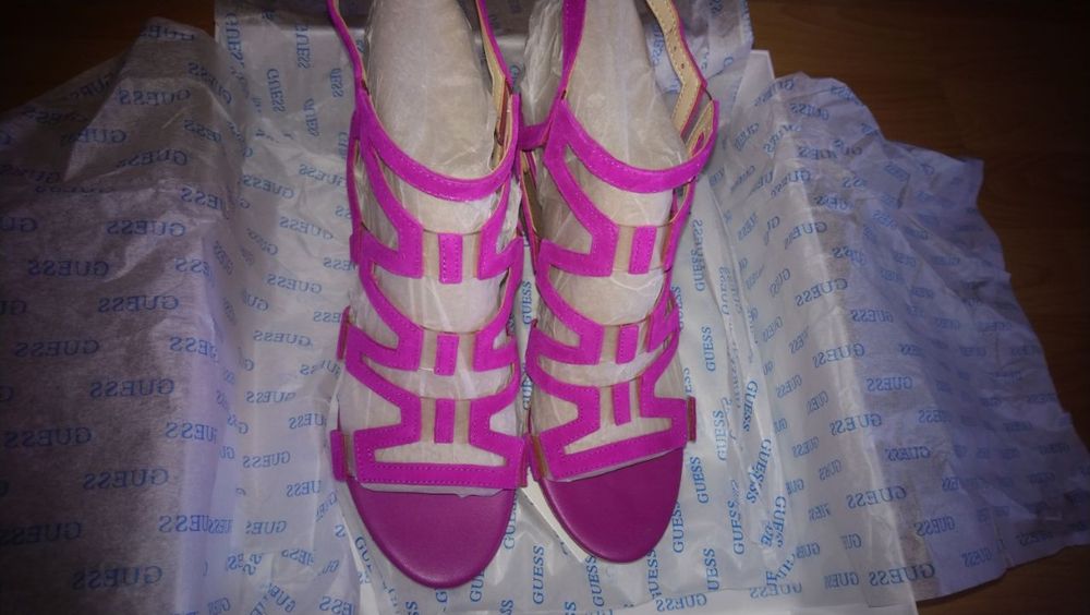 Sandale Guess dama produs nou 38 fuxia