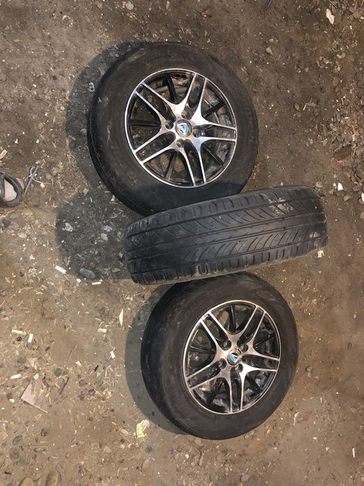 Продам резину и диски 185/65 R14 4×98