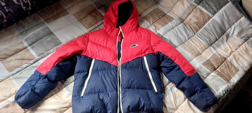 Мъжко яке Nike L размер