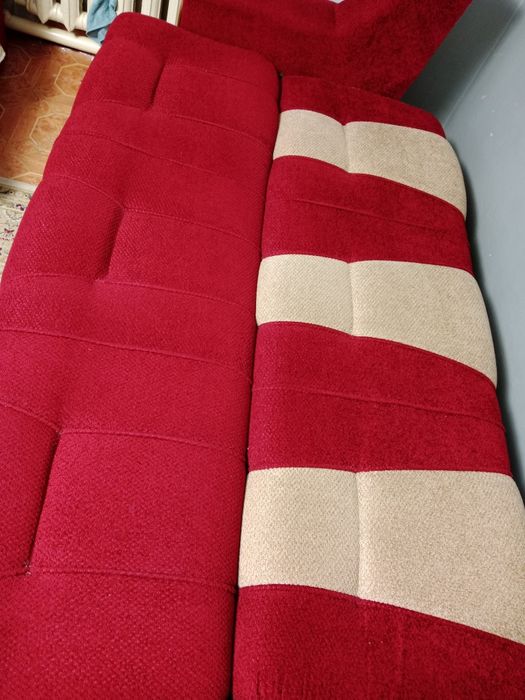 Продам гостиный диван