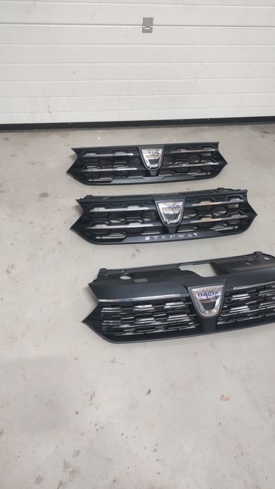 Grila bara fata Logan 3 , jogger, Sandero stepway 3 2021,2022