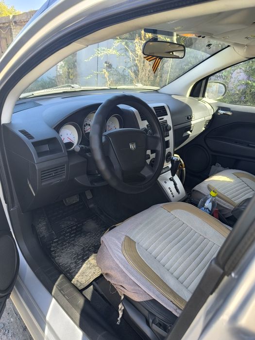 Продам машину Dodge