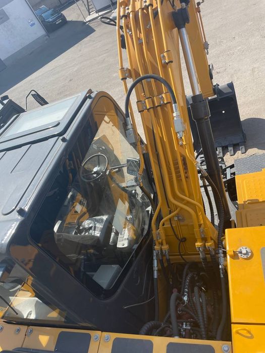 Экскаватор колесный liugong 915E