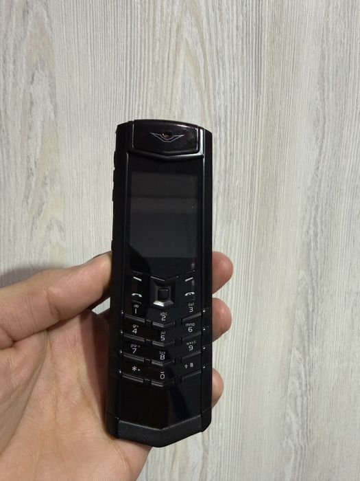 VERTU Signature V Classic