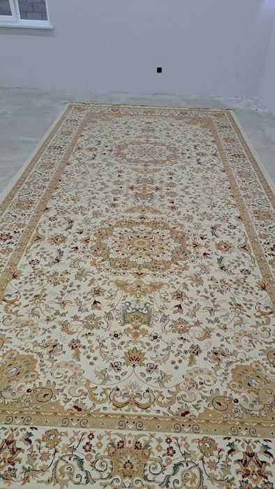 Продается Б/у ковер