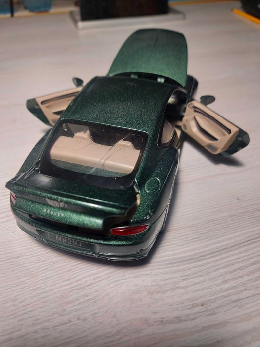 Машинка  Bentley