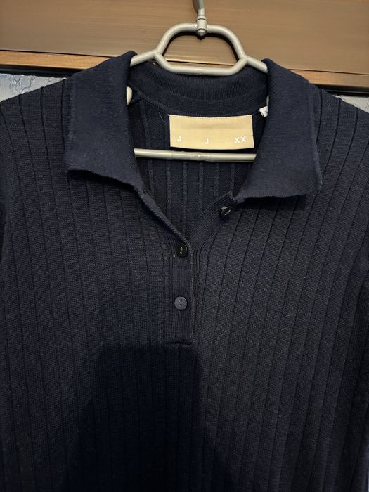 Тъмно синя дълга рокля