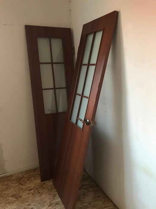 Продам двери б/у