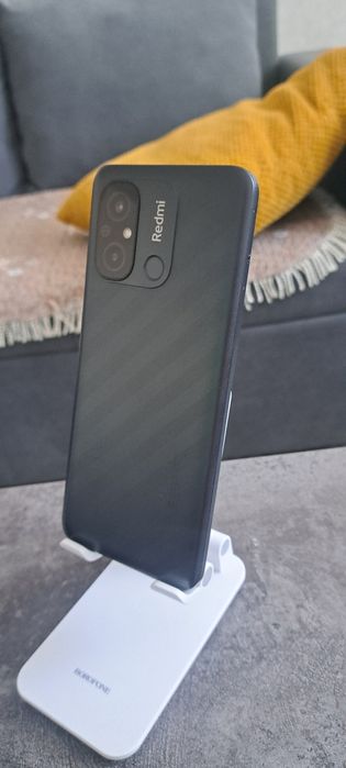 Продам телефон Redmi 12c