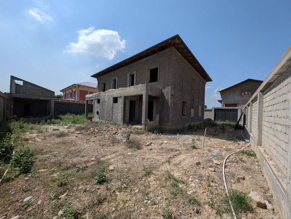 Дом 360м2 коробка Участок 8 соток, Ор-р: парк Янги Узбекистан,
