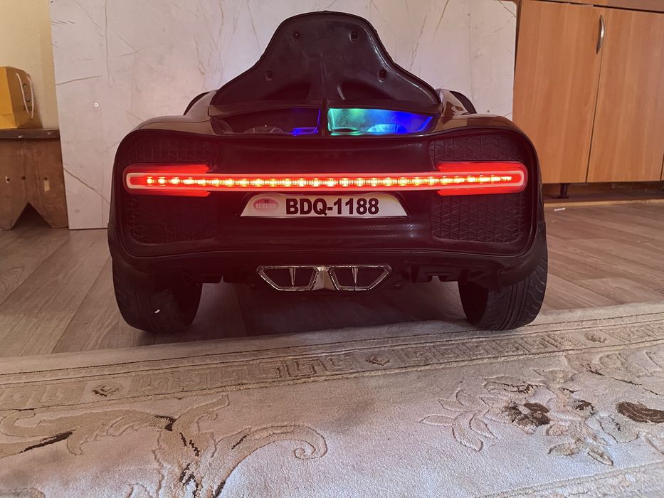 Bugatti детски машинка
