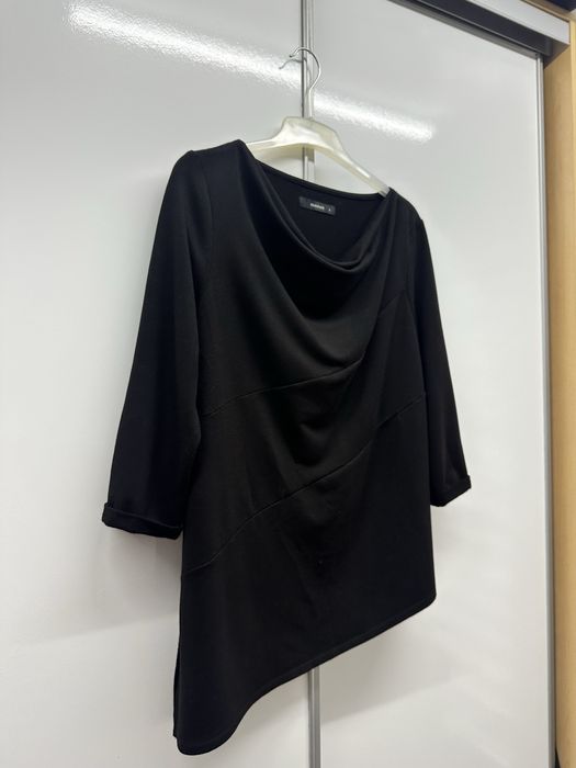 Bluza asimetrica Reserved neagra