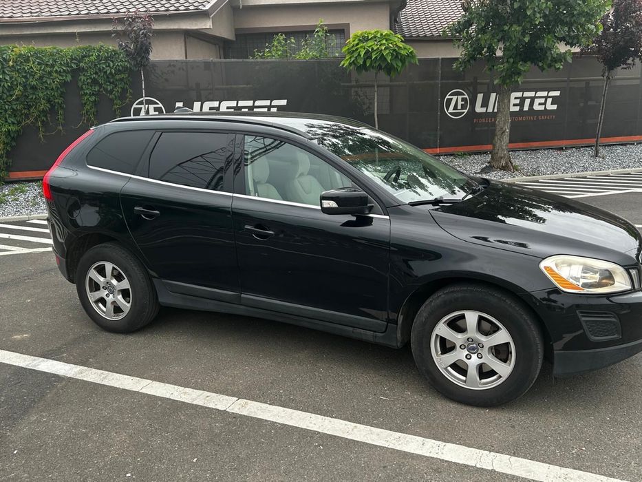 VOLVO XC60 2011 — imagine 3