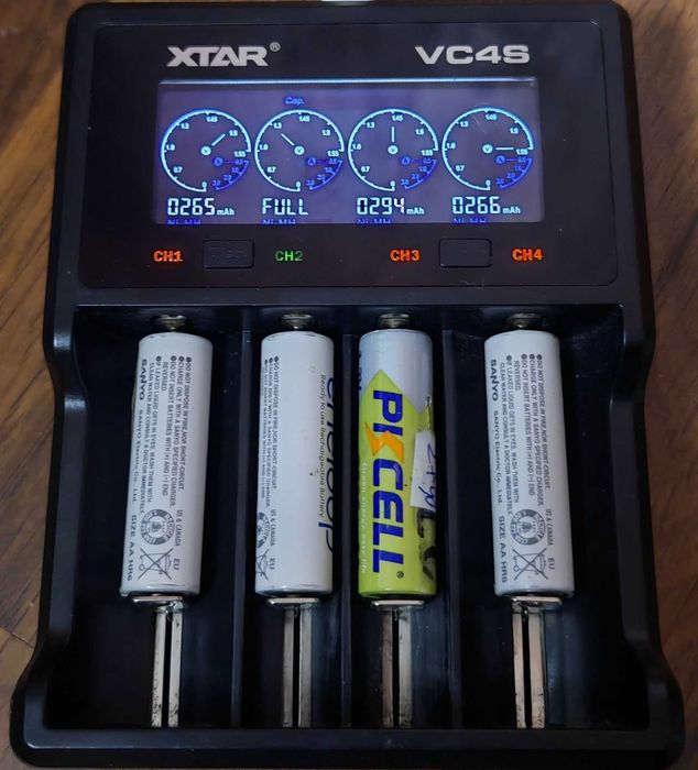 XTAR VC4S Charger - умно зарядно за Li‑ion / Ni‑MH акумулатори батериi