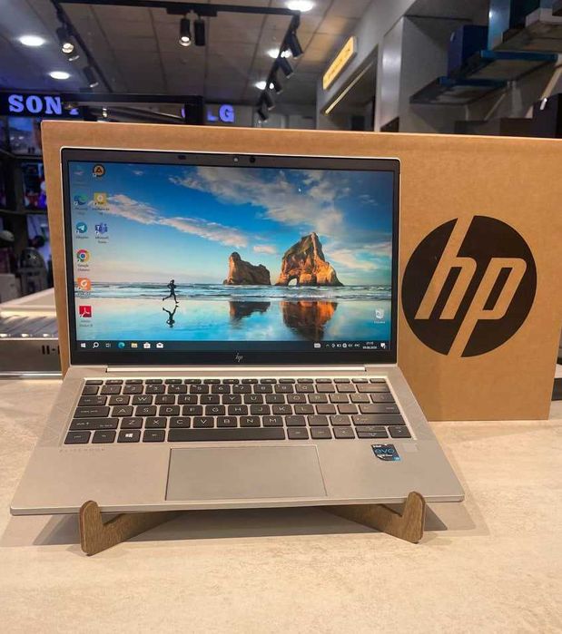 HP elitebook 830 G8 13'3 intel i7-1165g7 8/256/Display 13'3 FHD IPS
