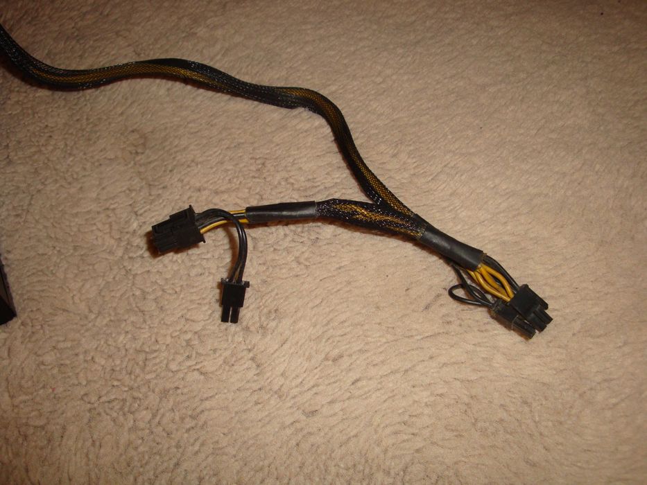 Sursa calculator cooler master GX550 550W 44A 12v 528w doar pe 12v