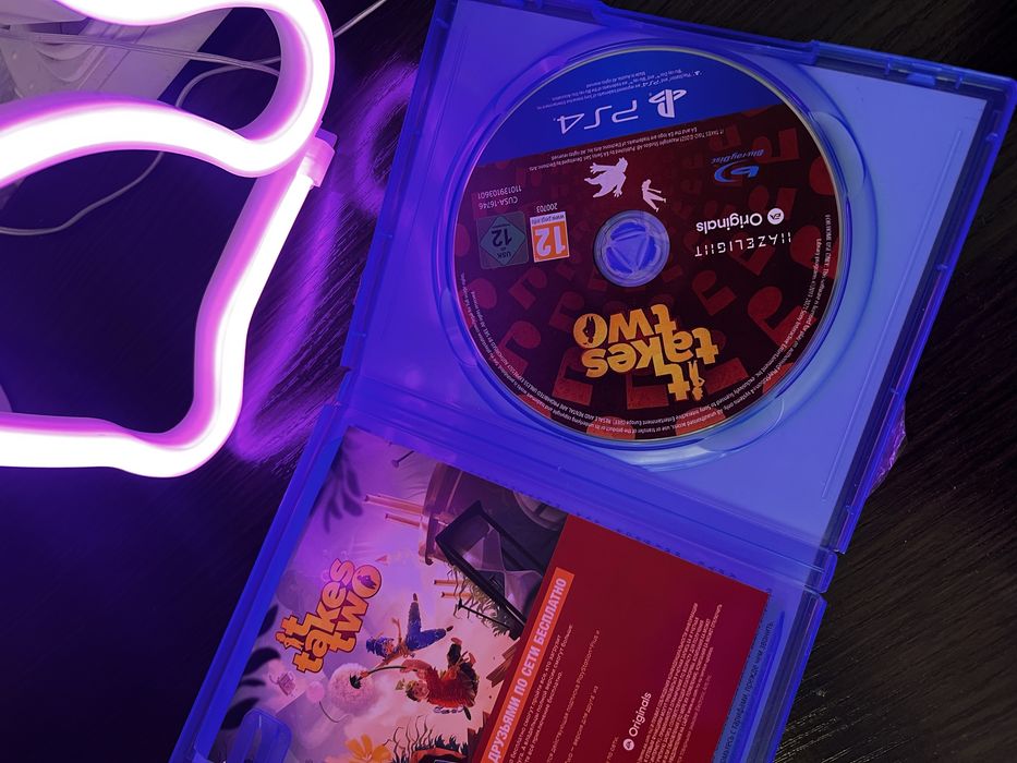 Диск (PS4,PS5) It Takes Two