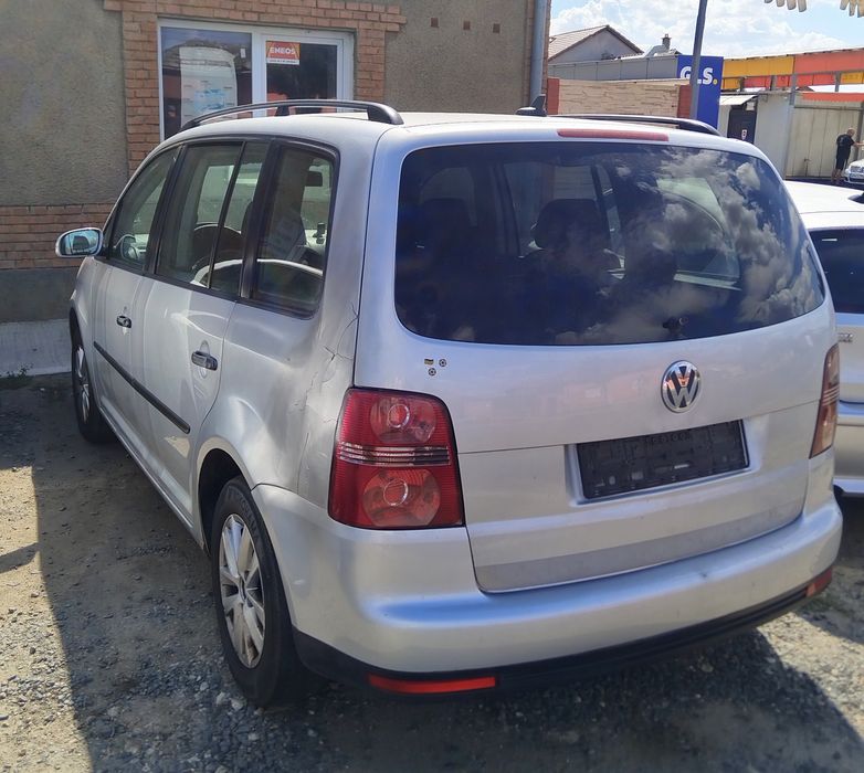 Haion+luneta Vw Touran an 2003-2010 ( FARA RUGINA )