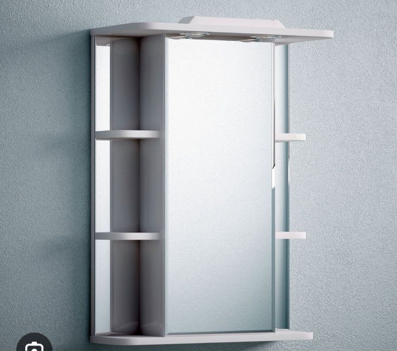 Шкаф-зеркало с подсветкой
