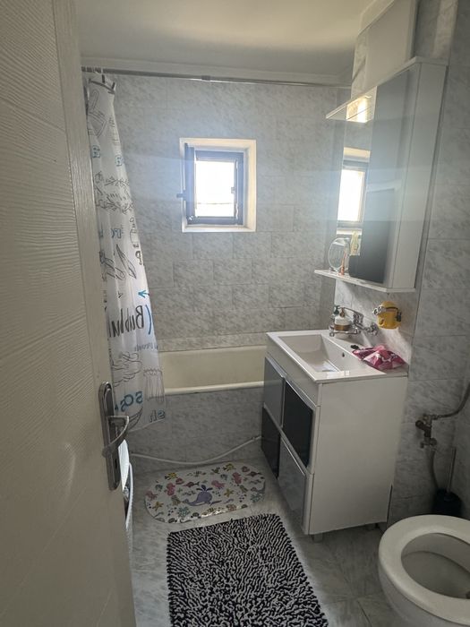 Apartament 3 camere Decomandat