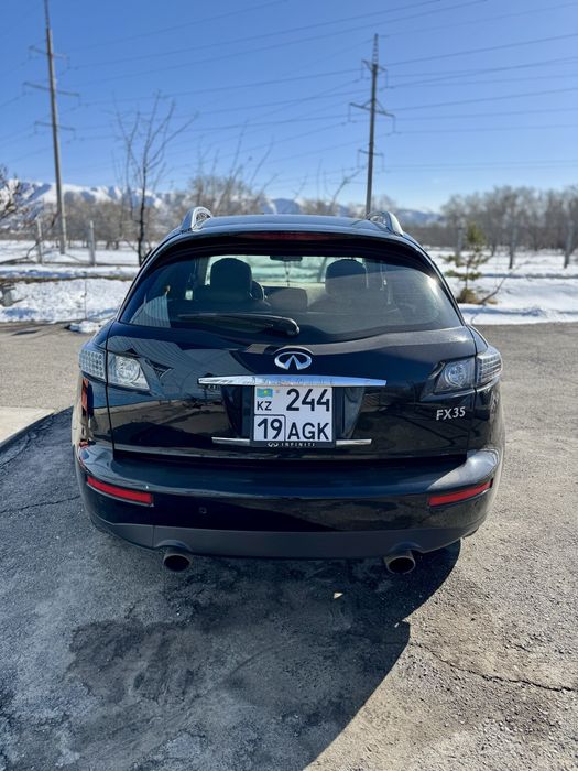 Продам Infiniti FX35