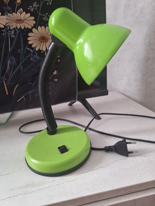 Лампа настольная